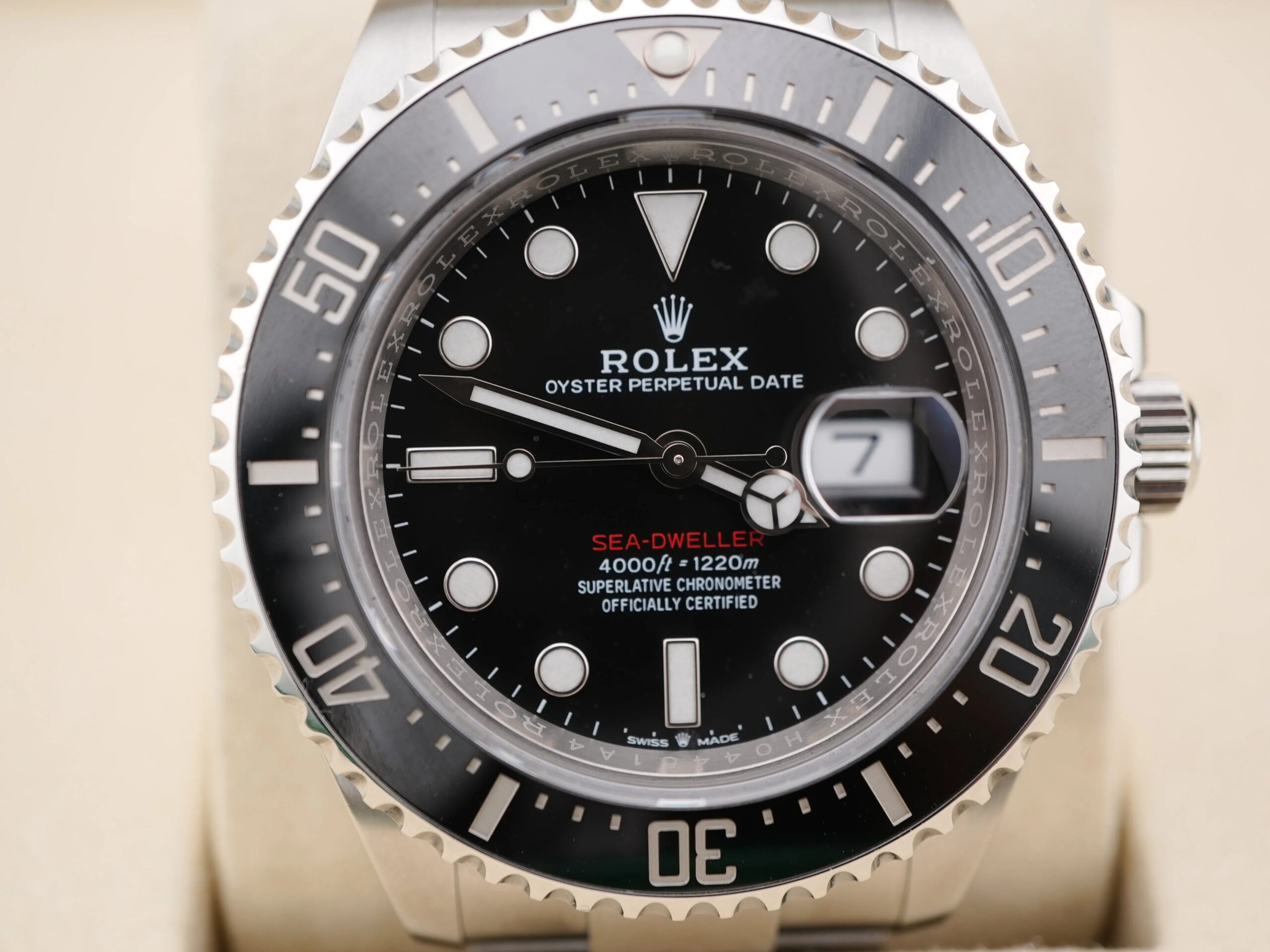 Rolex Sea-Dweller 40 mm / Black – Oyster – Image 8
