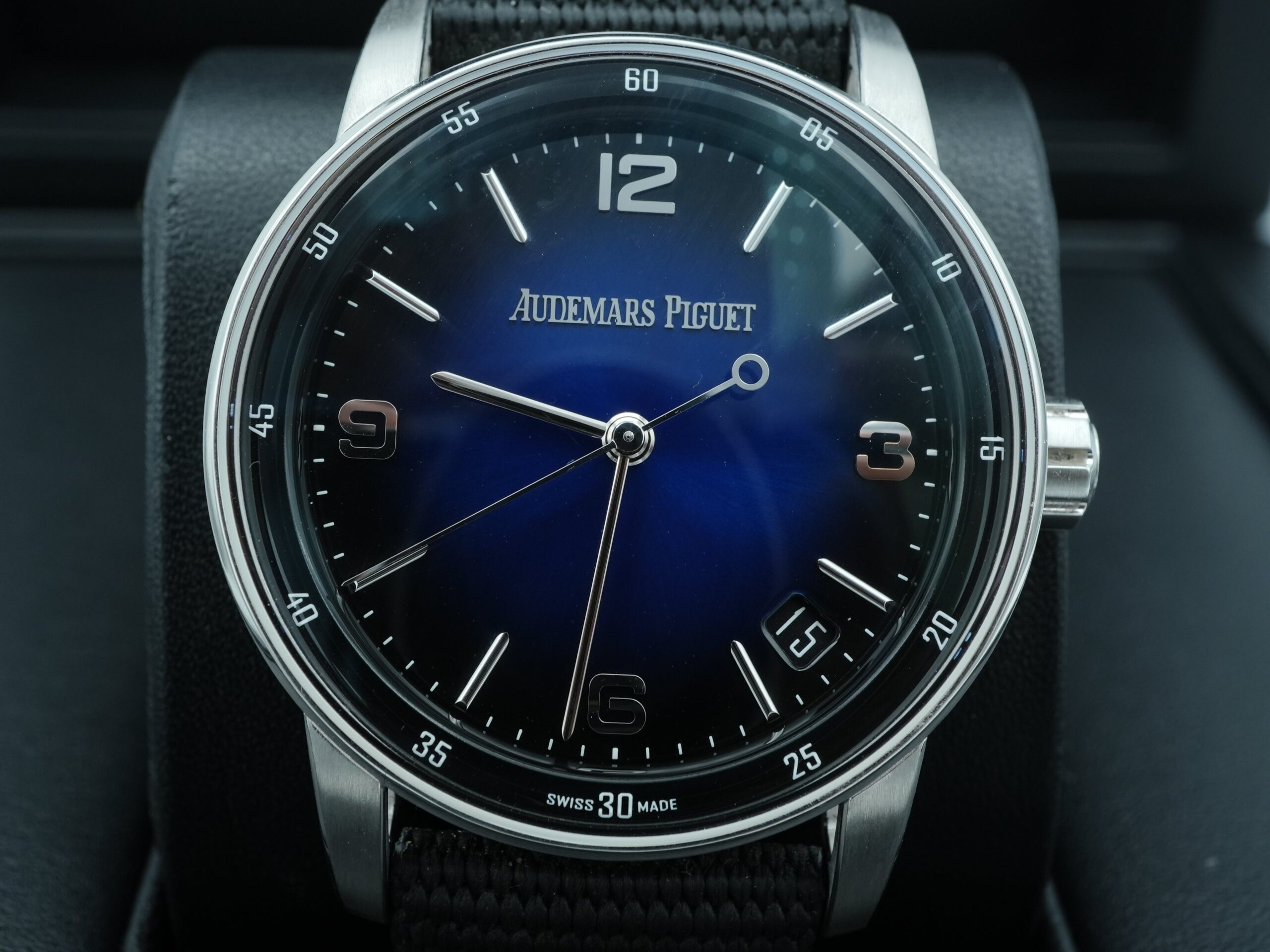 Audemars Piguet Code 11.59 41 mm / White Gold Blue Dial – Image 4