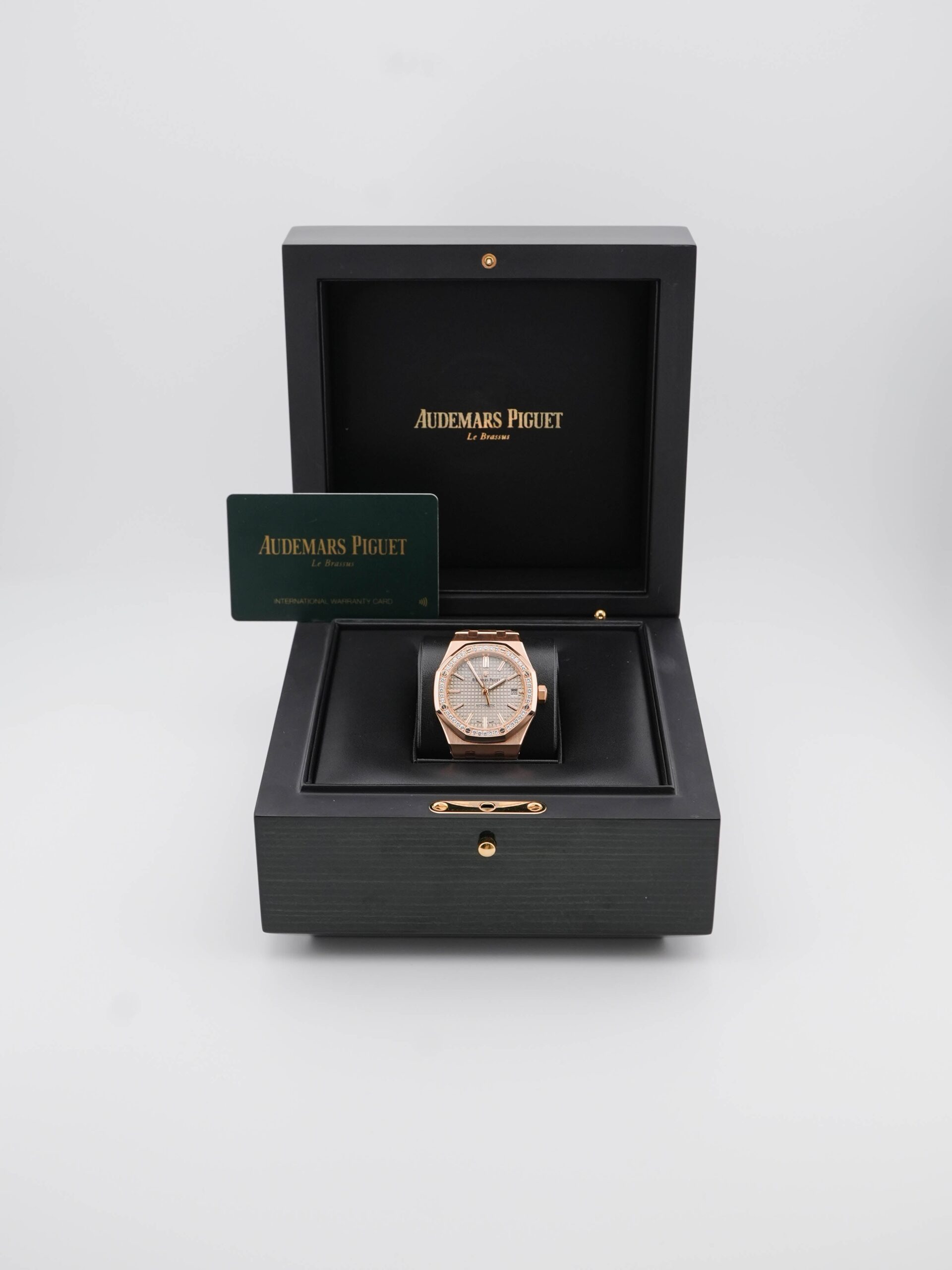 Audemars Piguet Royal Oak 37 mm / Rose Gold Diamond – Image 2