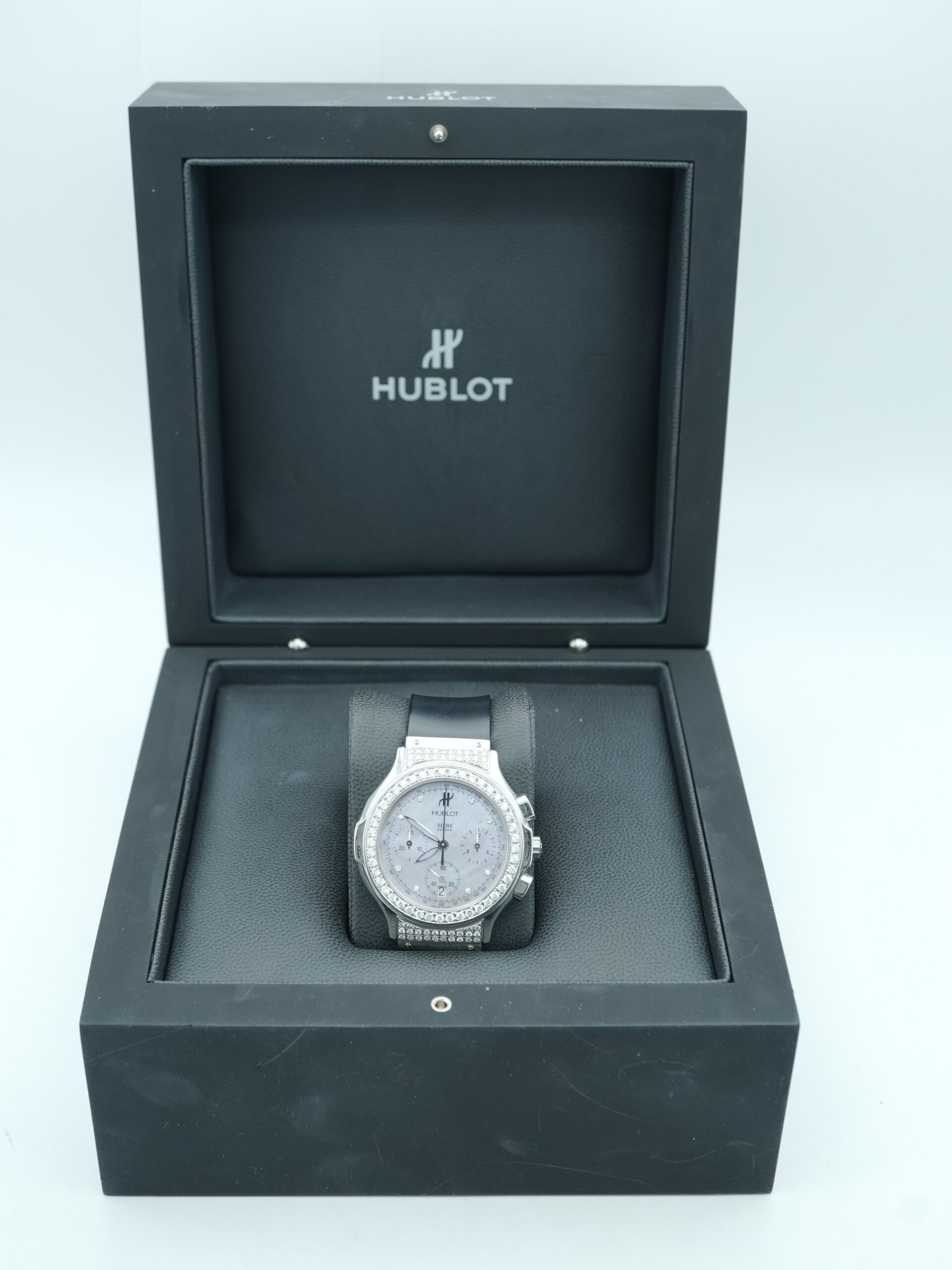 Hublot MDM Elegant Chronograph / MOP Dial – Image 2
