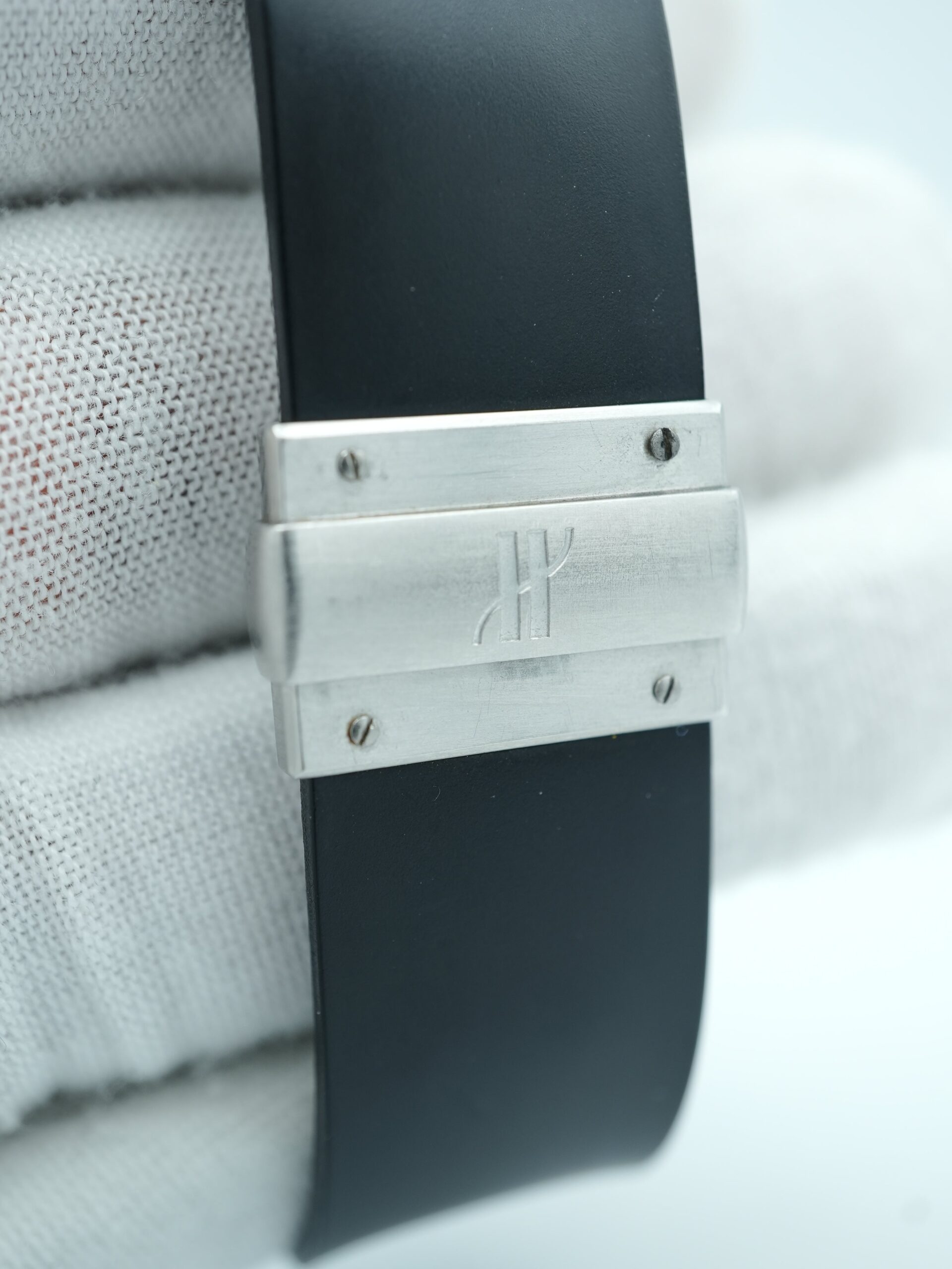 Hublot MDM Elegant Chronograph / MOP Dial – Image 5