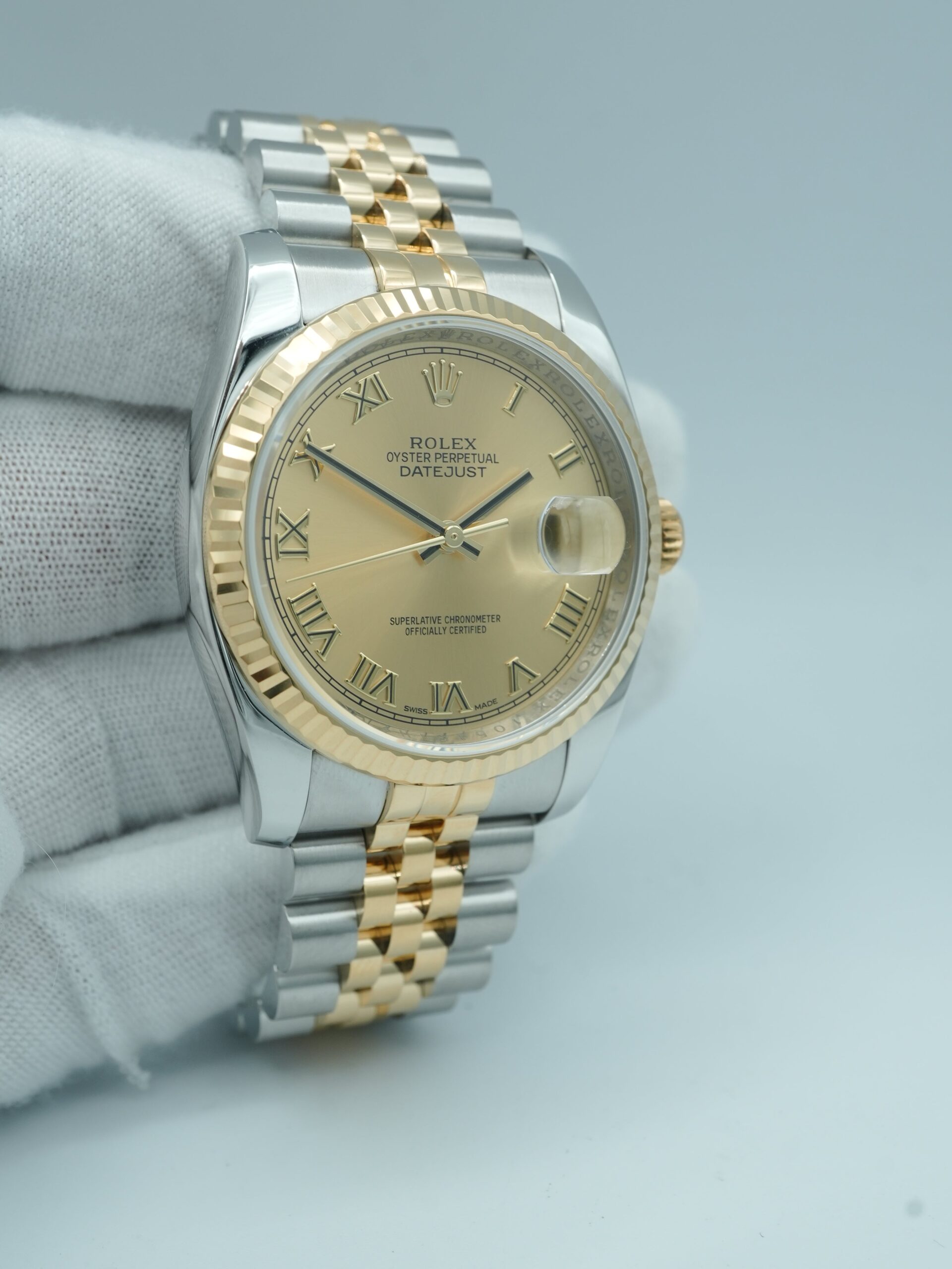 Rolex Datejust 36 mm / Champagne Roman – Jubilee – Image 4