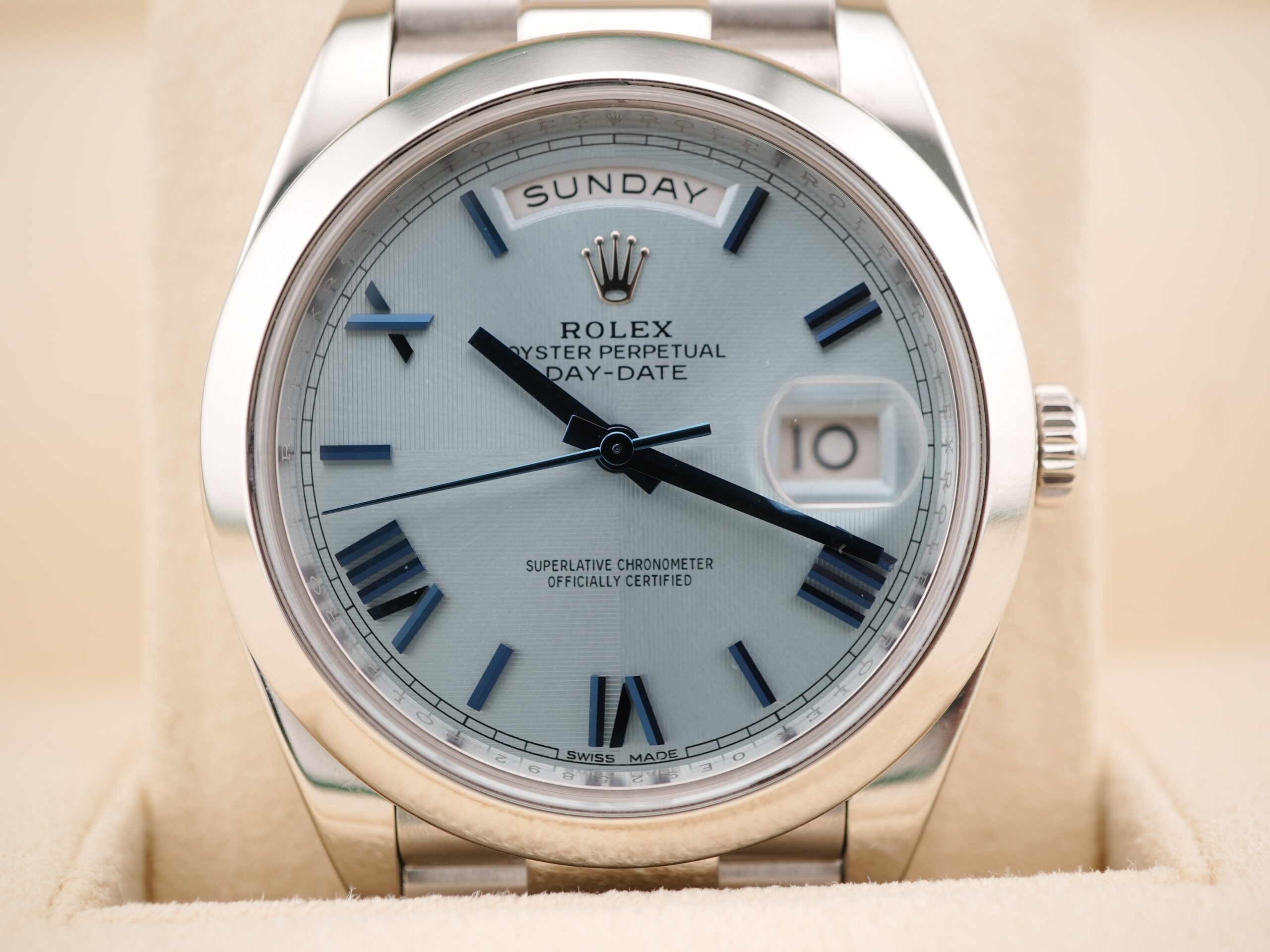 Rolex Day-Date 40 mm / Ice Blue – President – Image 3