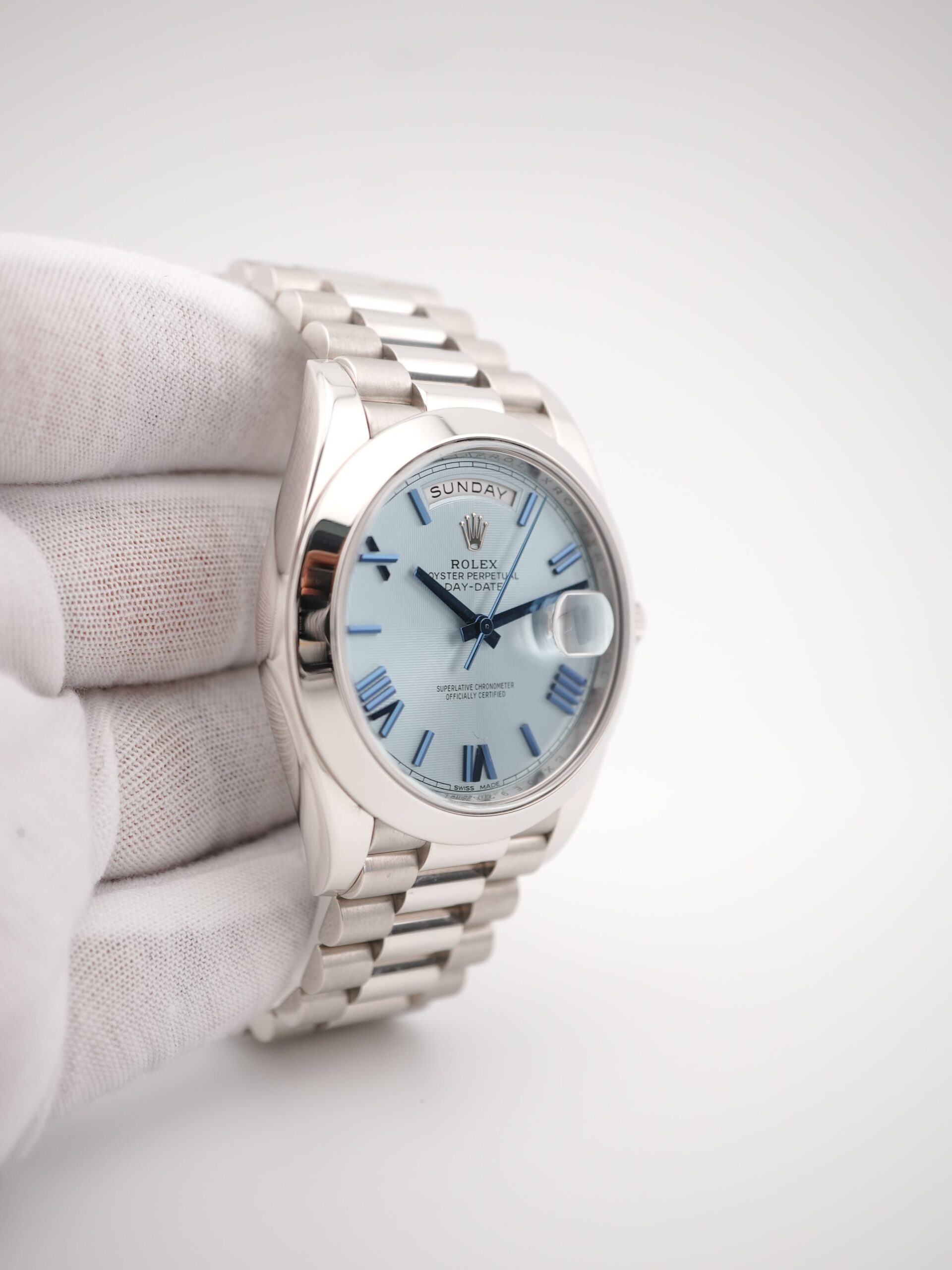 Rolex Day-Date 40 mm / Ice Blue – President – Image 4