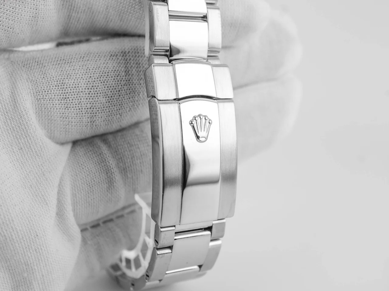 Rolex Datejust 41mm / Silver – Oyster – Image 4